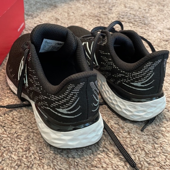 New Balance Tennis Shoes - Picture 5 of 13